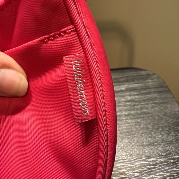 Lululemon Athletica Bold Pink Crossbody Bag - Picture 4 of 8
